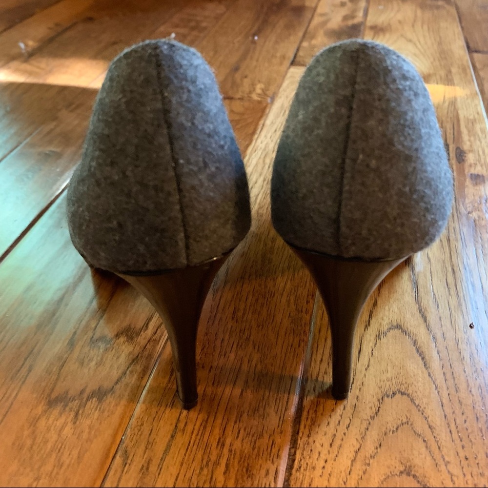 Christian Siriano | Gray Wool Like Pumps | Sz 9 - Picture 5 of 13